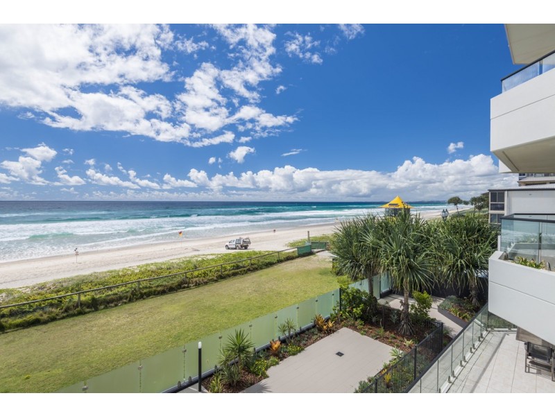 4/3527 Main Beach Parade, Main Beach QLD 4217