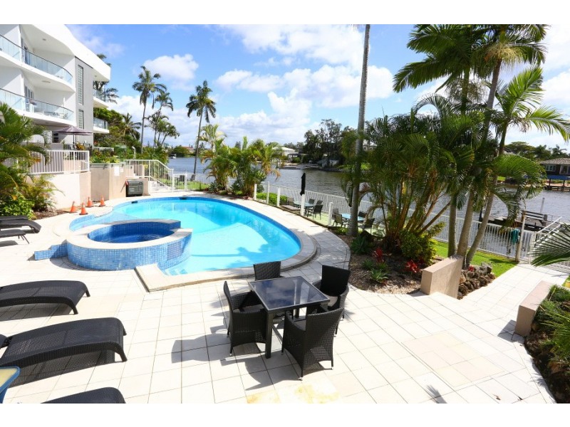 2A/11 Eady “ARC” Avenue, Broadbeach Waters QLD 4218