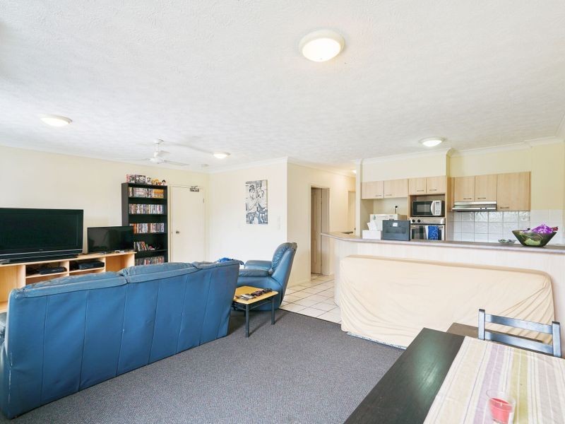 18 ‘Myrina Apartments’ 132 High Street, Southport QLD 4215