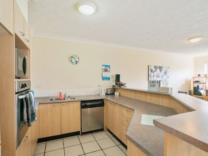 18 ‘Myrina Apartments’ 132 High Street, Southport QLD 4215