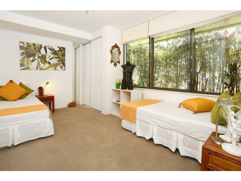 6/66 Marine Parade, Southport QLD 4215