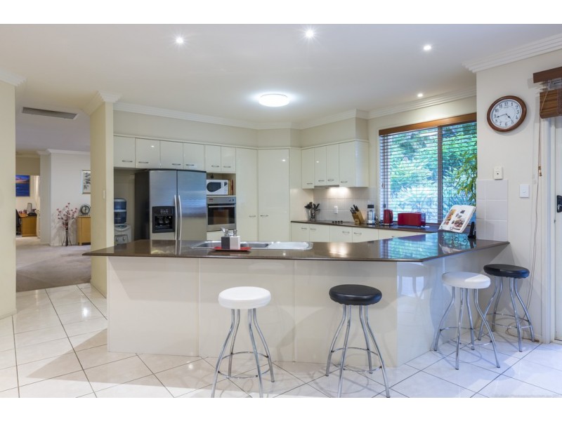 5-7 Seascape Court, Tallai QLD 4213