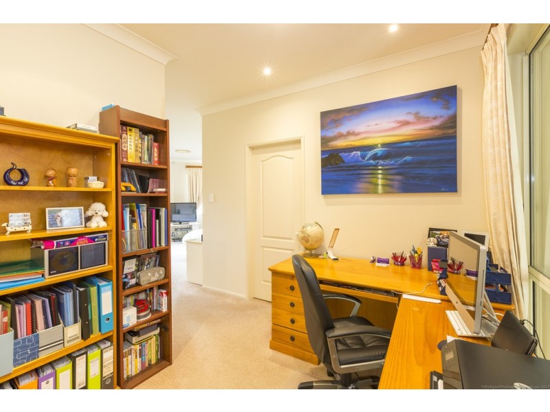 5-7 Seascape Court, Tallai QLD 4213