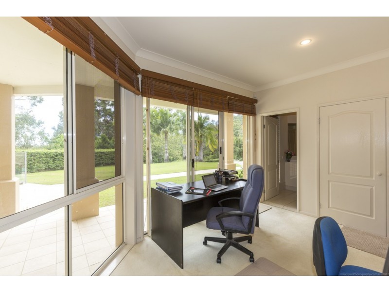 5-7 Seascape Court, Tallai QLD 4213