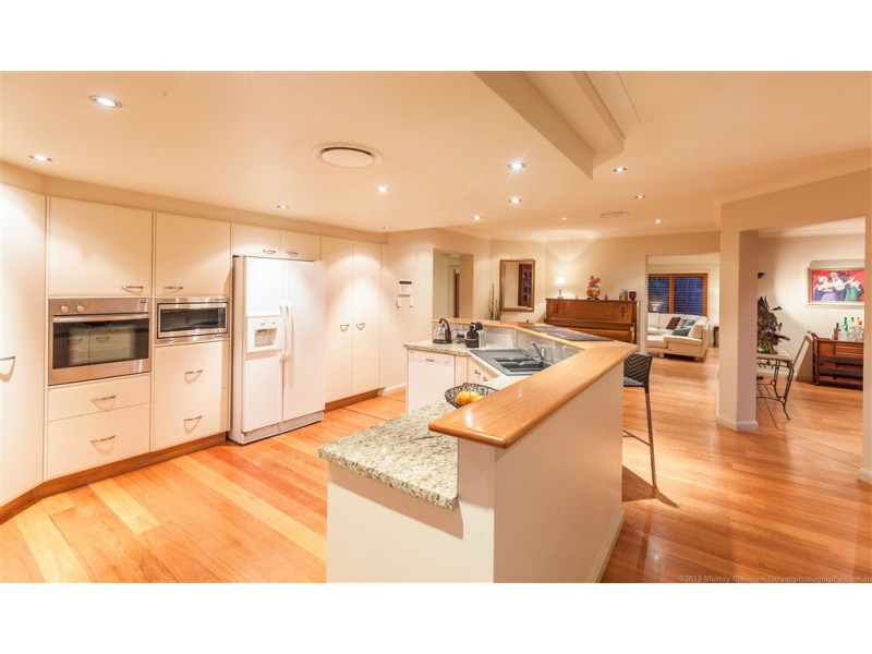 56 Rapallo Avenue, Isle Of Capri QLD 4217