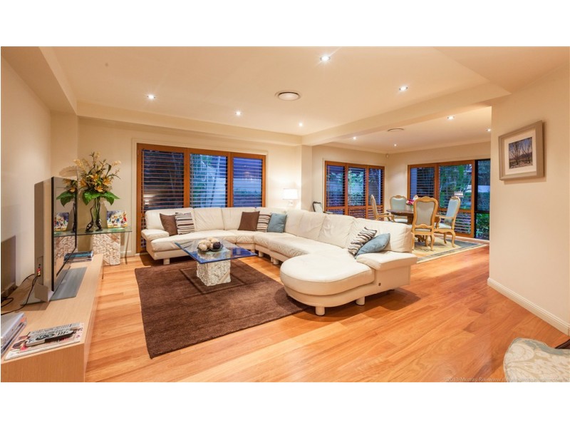 56 Rapallo Avenue, Isle Of Capri QLD 4217