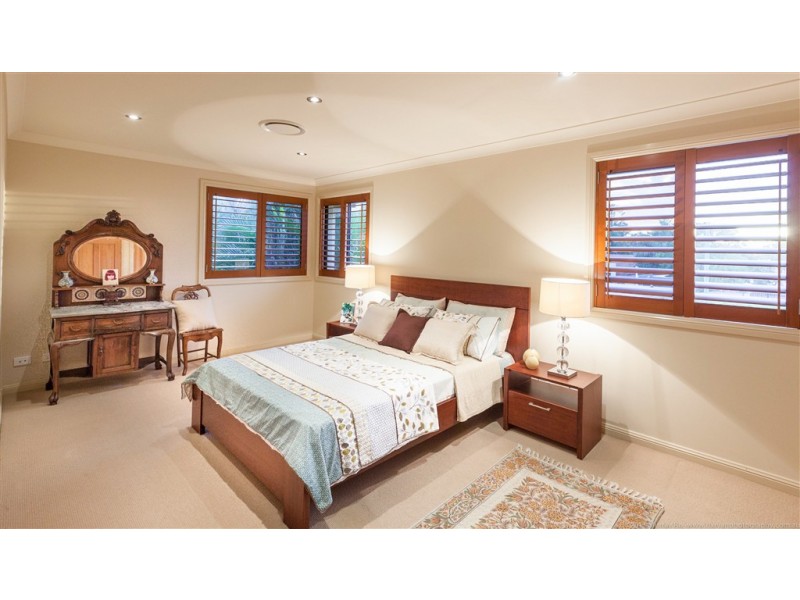 56 Rapallo Avenue, Isle Of Capri QLD 4217