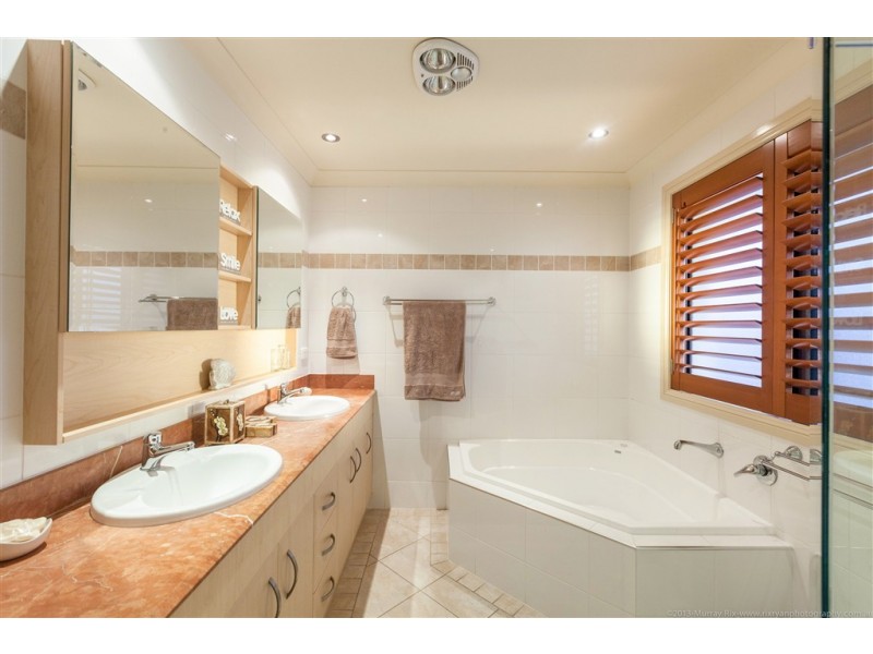56 Rapallo Avenue, Isle Of Capri QLD 4217