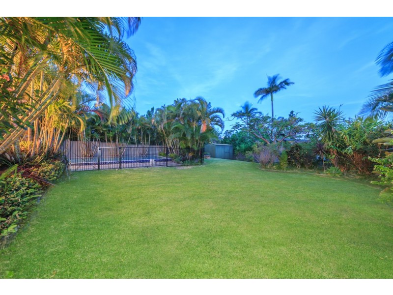 220 Heeb Street, Benowa QLD 4217