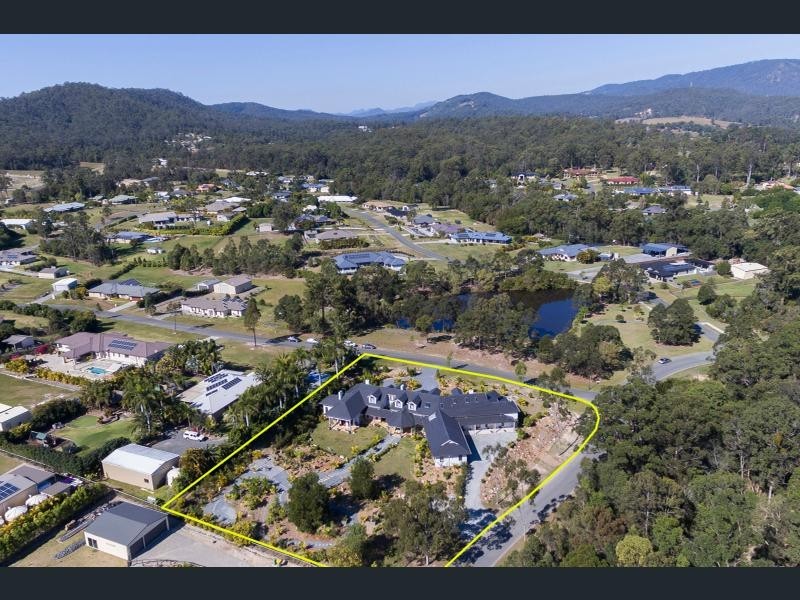 2 Ginger Rogers Road, Maudsland QLD 4210