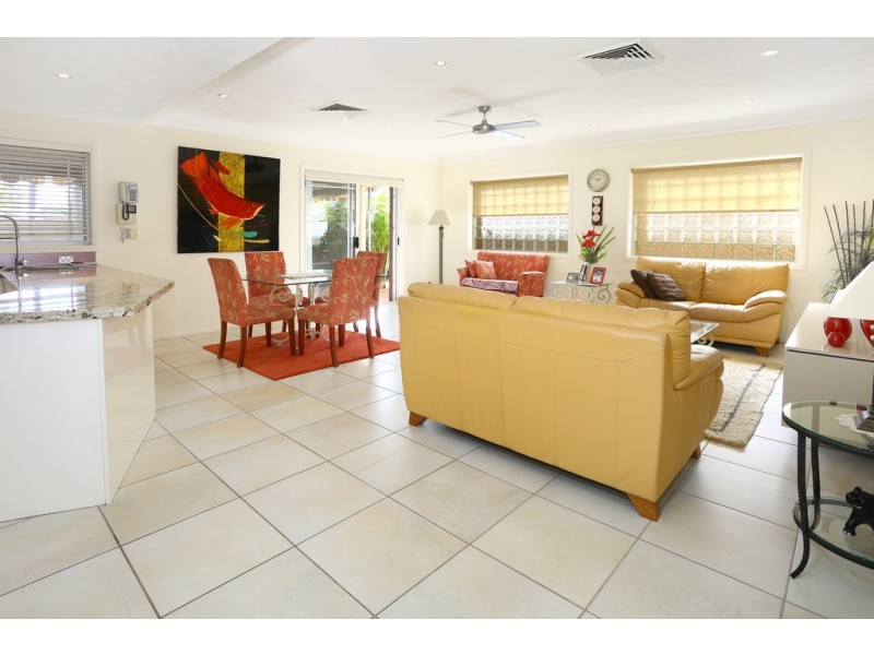 73A Paradise Island, Surfers Paradise QLD 4217