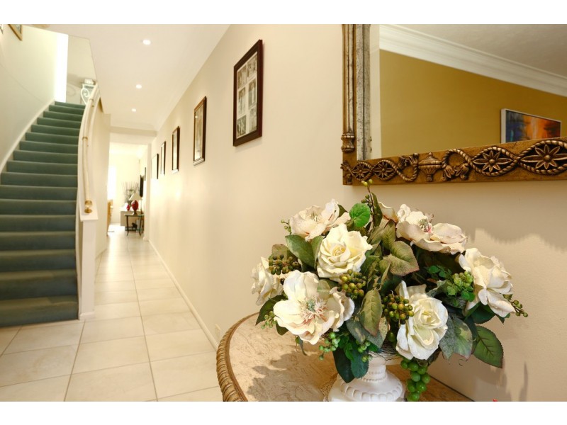 73A Paradise Island, Surfers Paradise QLD 4217