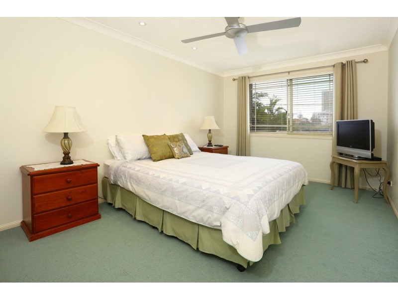 73A Paradise Island, Surfers Paradise QLD 4217