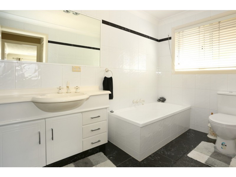 73A Paradise Island, Surfers Paradise QLD 4217
