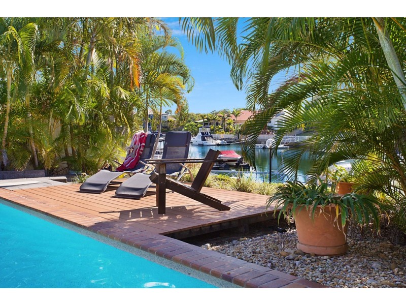 4 Grand Canal Way, Runaway Bay QLD 4216