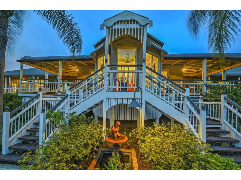 77 Holyrood Road, Maudsland QLD 4210