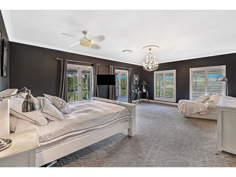 77 Holyrood Road, Maudsland QLD 4210