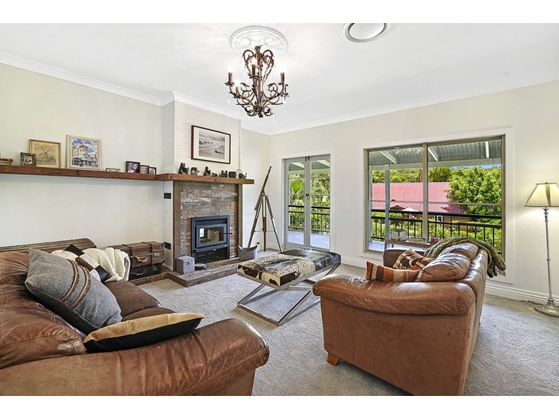 77 Holyrood Road, Maudsland QLD 4210