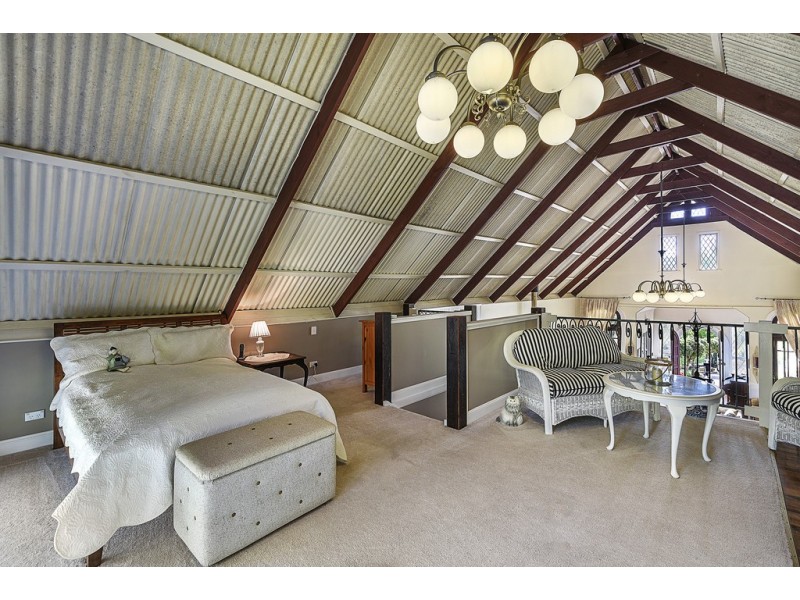 77 Holyrood Road, Maudsland QLD 4210