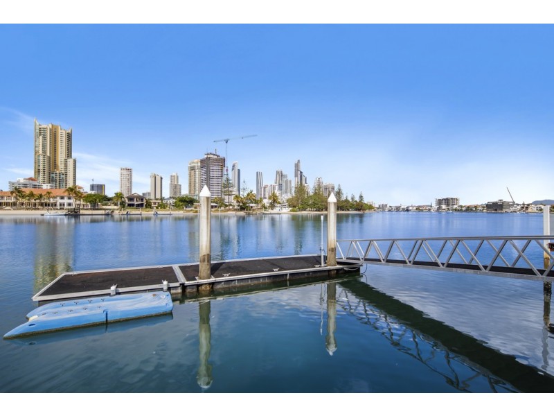 34 Admiralty Drive, Paradise Waters QLD 4217