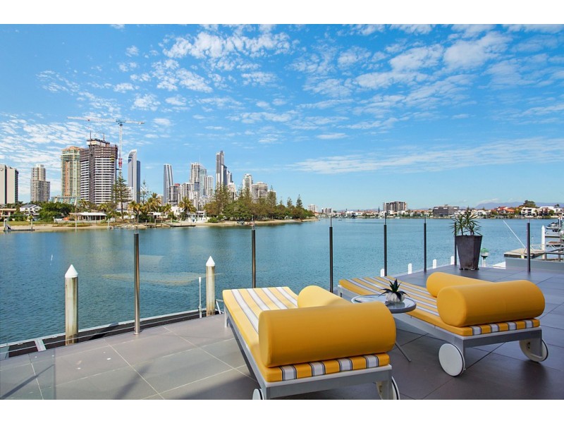 34 Admiralty Drive, Paradise Waters QLD 4217
