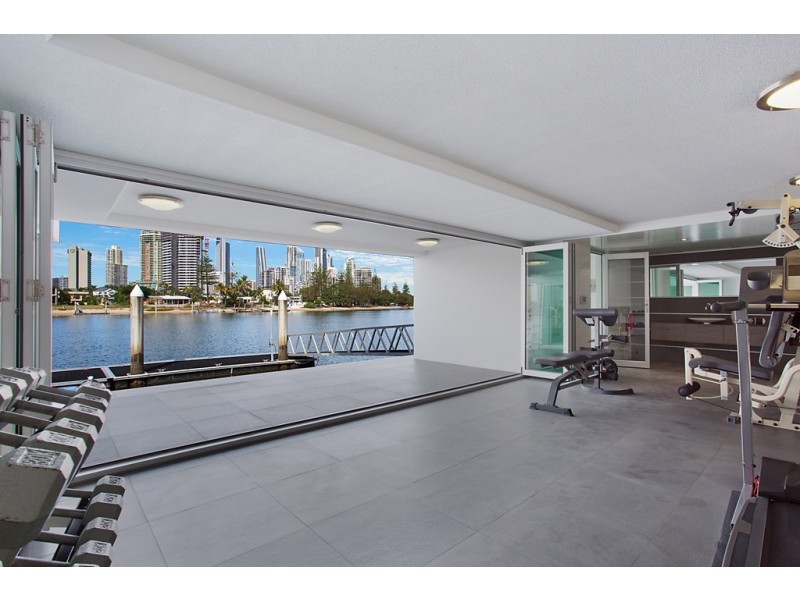 34 Admiralty Drive, Paradise Waters QLD 4217