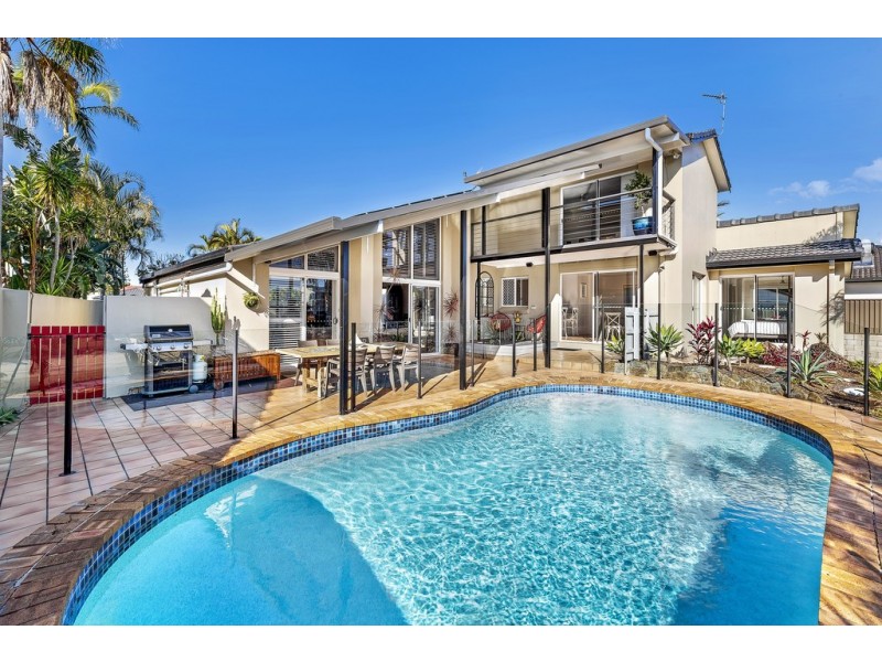 24 Mackay Close, Sorrento QLD 4217