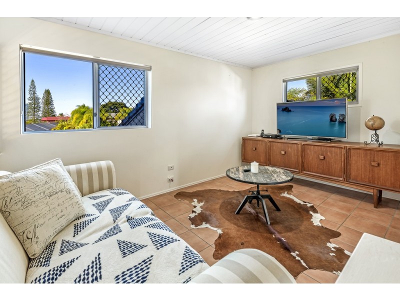 24 Mackay Close, Sorrento QLD 4217
