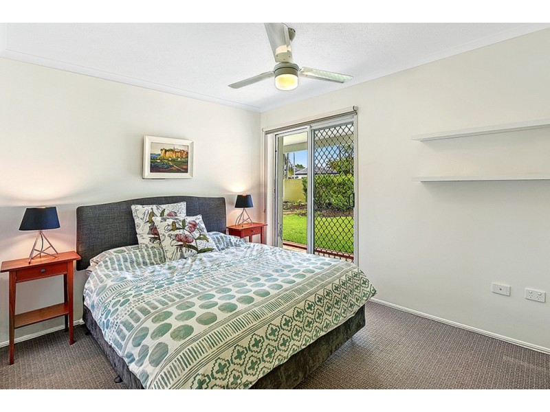24 Mackay Close, Sorrento QLD 4217