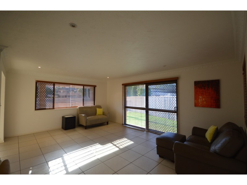 13 Le Mans Drive, Mermaid Waters QLD 4218