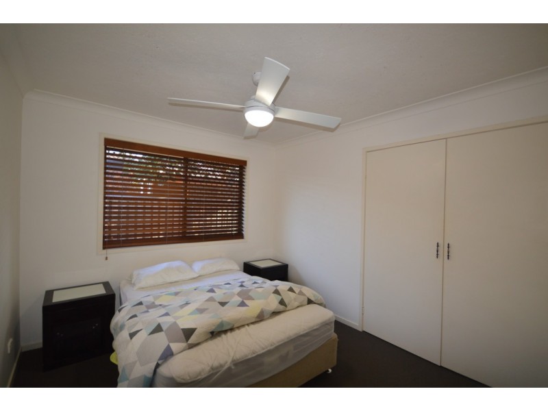 13 Le Mans Drive, Mermaid Waters QLD 4218