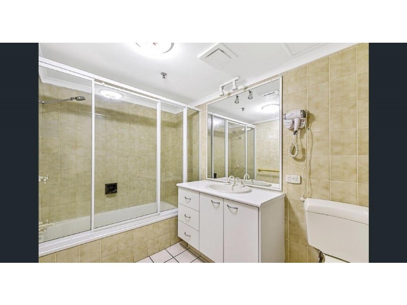 9D/30 Laycock “Aegean” Street, Surfers Paradise QLD 4217