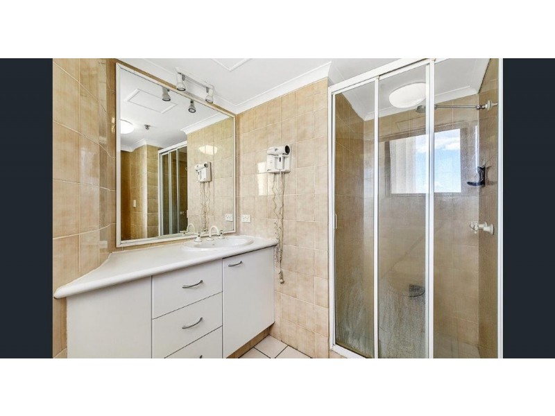 9D/30 Laycock “Aegean” Street, Surfers Paradise QLD 4217