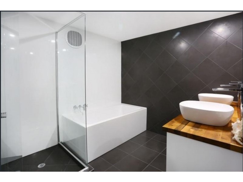 12/232 Guineas Creek Road, Elanora QLD 4221