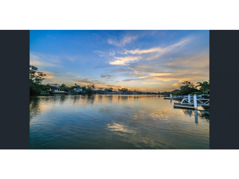 102 Cabana Boulavard, Benowa Waters QLD 4217