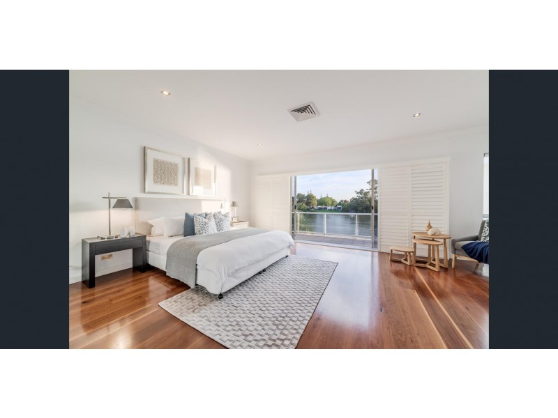 102 Cabana Boulavard, Benowa Waters QLD 4217