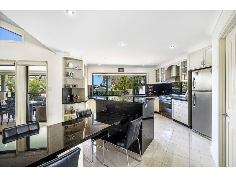32 Rio Vista Boulevard, Broadbeach Waters QLD 4218