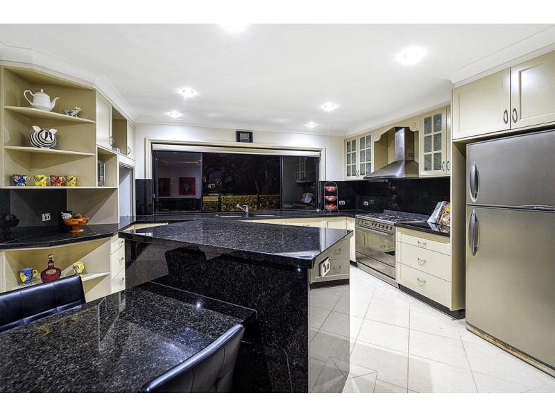 32 Rio Vista Boulevard, Broadbeach Waters QLD 4218