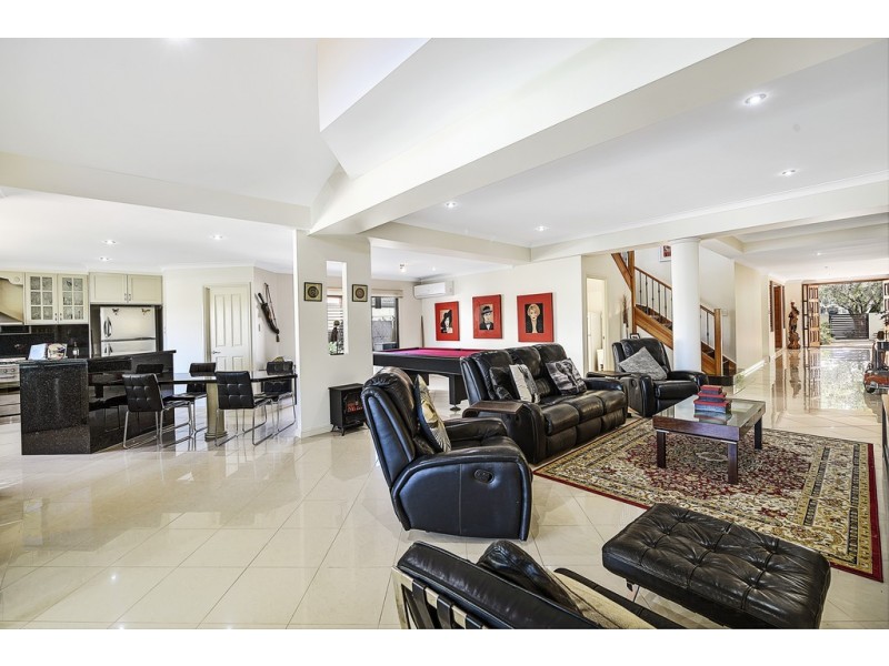 32 Rio Vista Boulevard, Broadbeach Waters QLD 4218