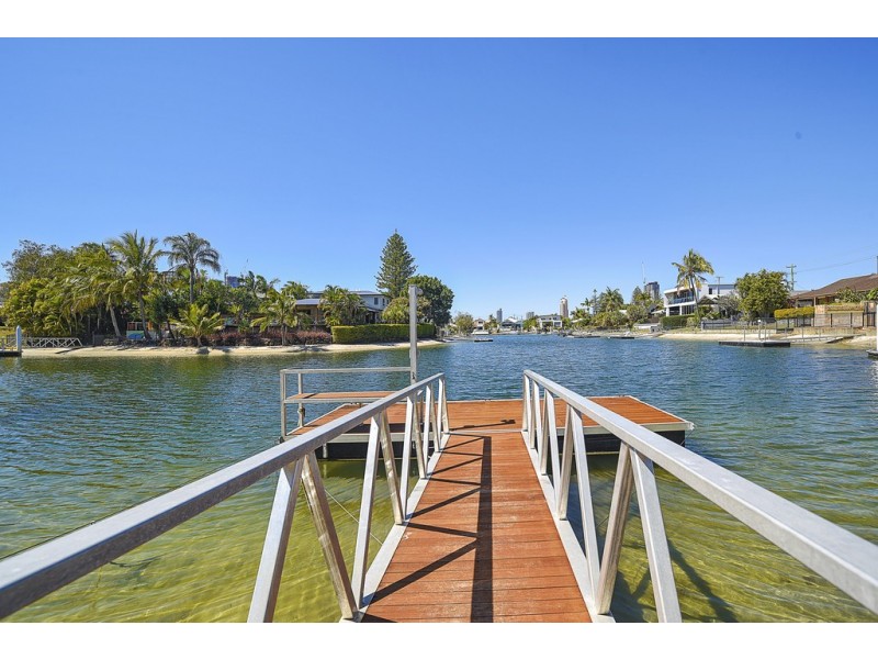 32 Rio Vista Boulevard, Broadbeach Waters QLD 4218