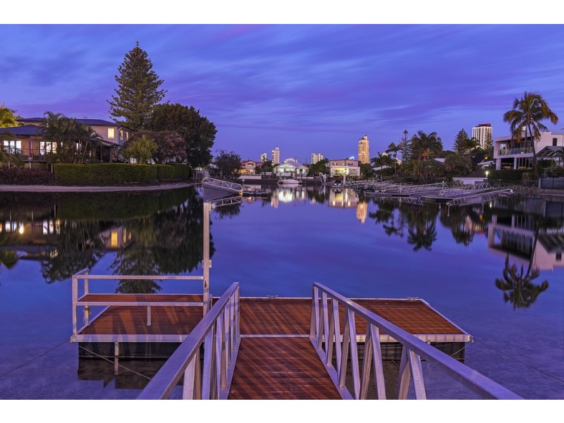 32 Rio Vista Boulevard, Broadbeach Waters QLD 4218
