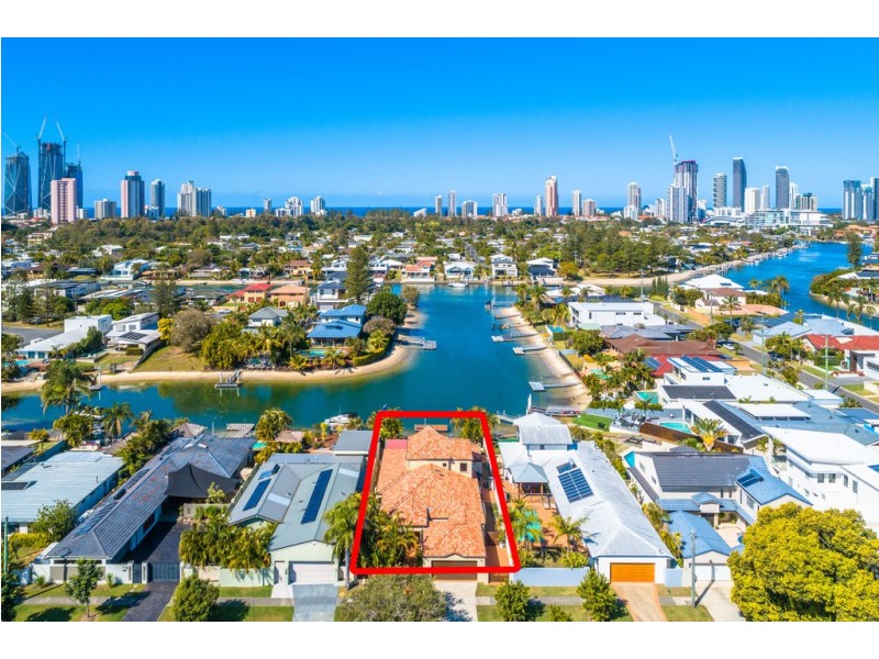 32 Rio Vista Boulevard, Broadbeach Waters QLD 4218