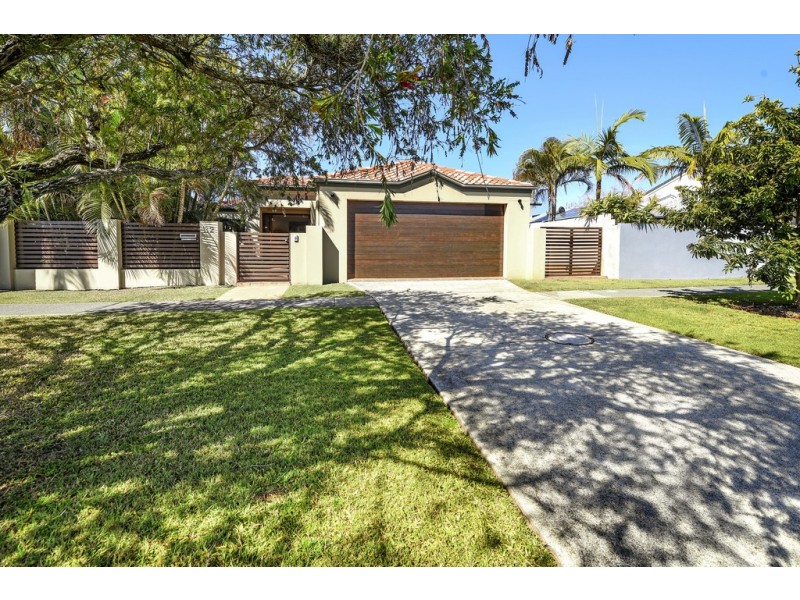32 Rio Vista Boulevard, Broadbeach Waters QLD 4218