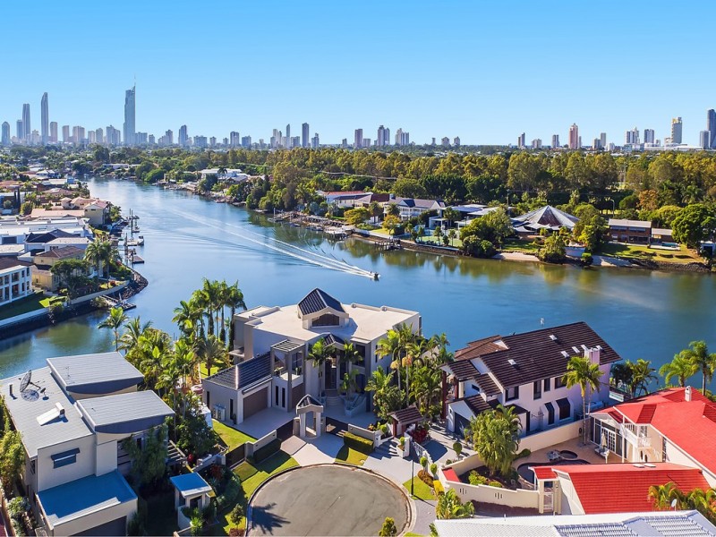 1 Rowes Court, Sorrento QLD 4217