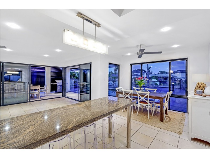 2 Kookaburra Court, Sorrento QLD 4217
