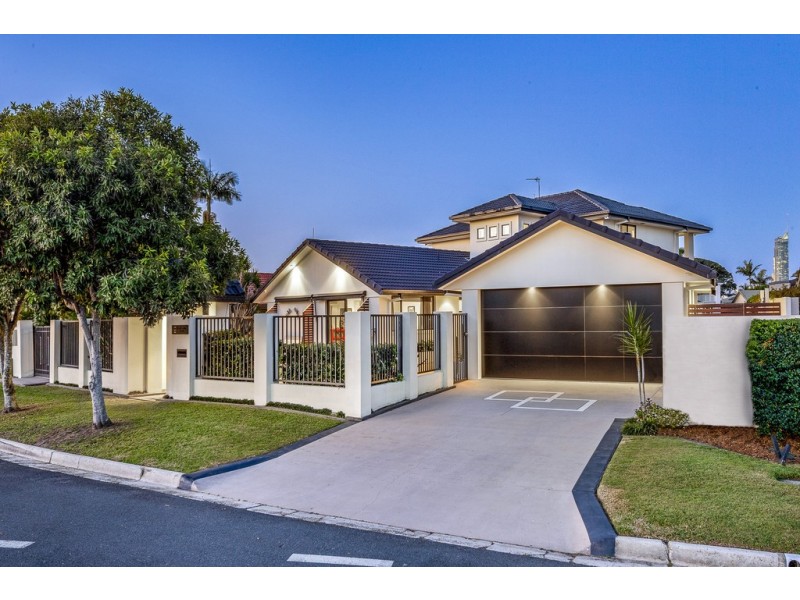 2 Kookaburra Court, Sorrento QLD 4217