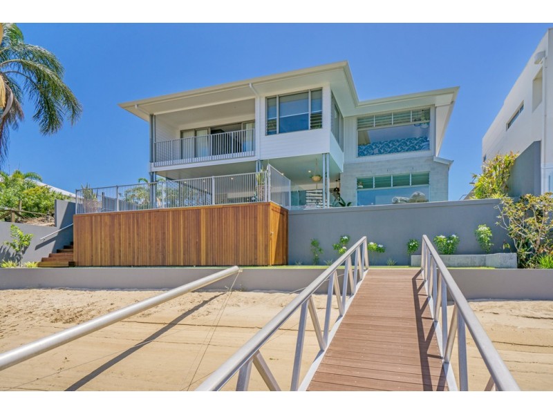 10 Lotus Key, Broadbeach Waters QLD 4218