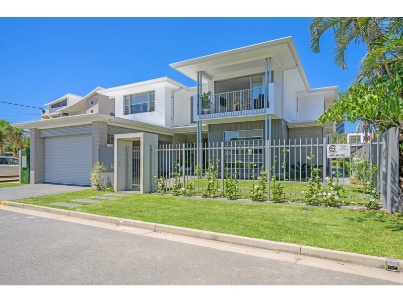 10 Lotus Key, Broadbeach Waters QLD 4218