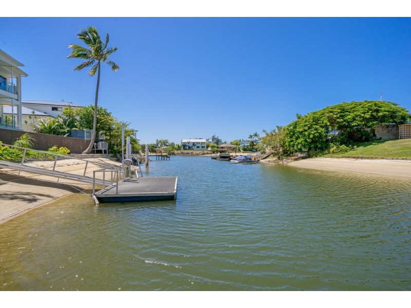 10 Lotus Key, Broadbeach Waters QLD 4218