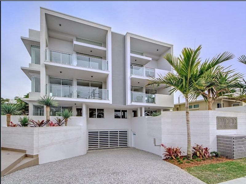 202/46 Peerless Avenue, Mermaid Beach QLD 4218